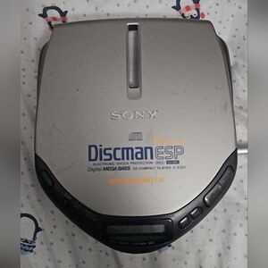 Sony CD Discman D-E301 Discman ESP Mega Bass CD Compact Player (working)